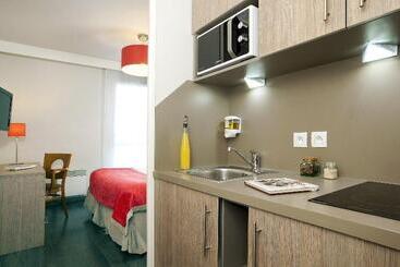 מלון דירות Residhome Paris Guyancourt