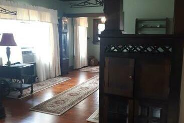 تختخواب و صبحانه Harriott House: The Winter Room