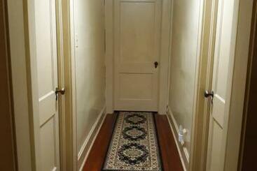 تختخواب و صبحانه Harriott House: The Winter Room