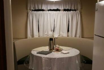 تختخواب و صبحانه Harriott House: The Winter Room