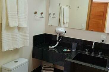 پانسیون Robinson Cottage Monte Verde Mg