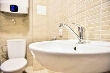 مُتل Hostel Laurita