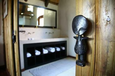 تختخواب و صبحانه Tidimalo Lodge
