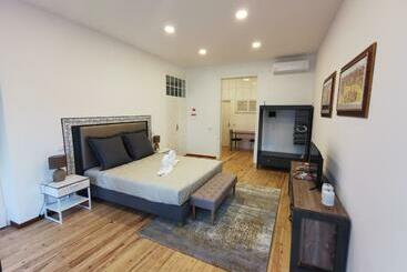 تختخواب و صبحانه Casa Saudade Luxury Rooms