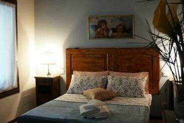 پانسیون La Brigata Apartments Suite Room