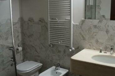 پانسیون La Brigata Apartments Suite Room