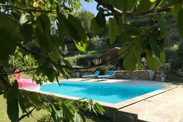 Пансион Maisonnette Et Piscine