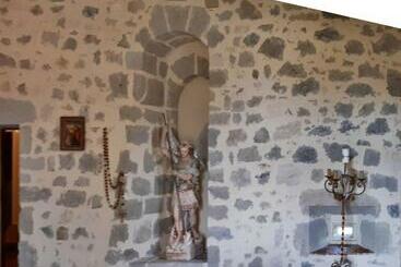 تختخواب و صبحانه Château De Cauderoue