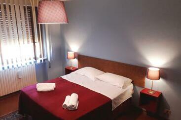 پانسیون Home Sweet Home Affittacamere   Lucca