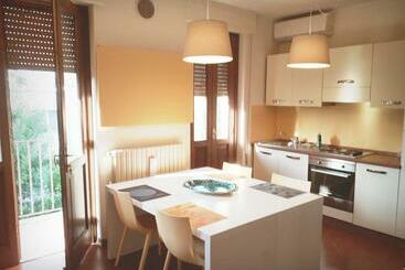 پانسیون Home Sweet Home Affittacamere   Lucca