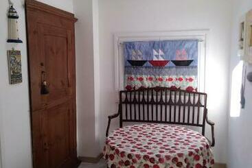 B&b And Sail