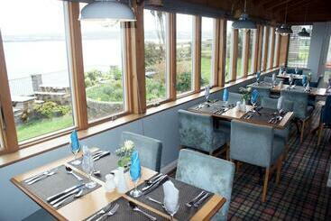 تختخواب و صبحانه Ferry House Inn