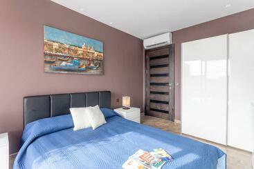 پانسیون Belvedere Airport Suites
