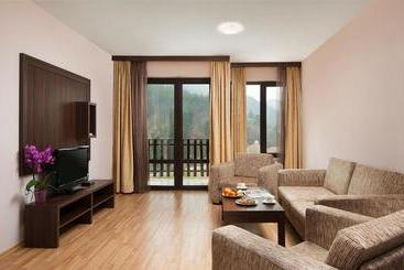 St. Spas Hotel & Balneo Complex