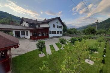 پانسیون Casa Toader