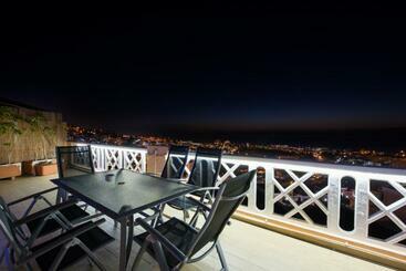 109 Penthouse , Incredible View, Marco