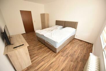 膳宿费 Design Apartments 2
