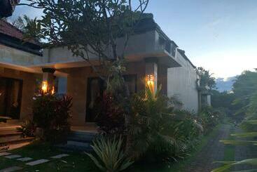 پانسیون Pondok Ardi Villas