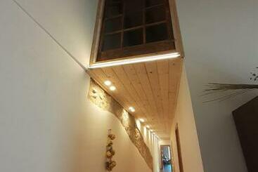 تختخواب و صبحانه Casa La Foradada