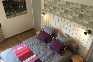 مبيت وإفطار La Chamade