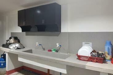 پانسیون Sj Pabua Travellers Inn