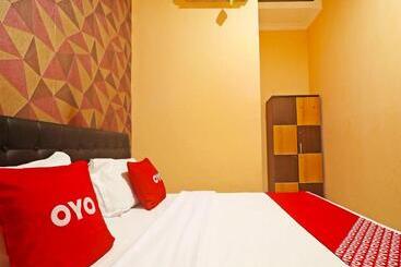 בית מלון כפרי Oyo 90492 Papi Inn Guesthouse