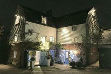 Castle Mill Bed And Breakfast Dorking