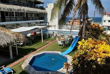 هتل Villas Del Rey