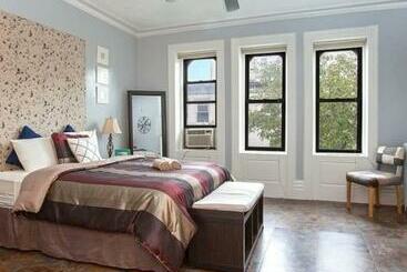 펜션 Irving Manor