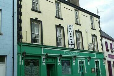 مبيت وإفطار Central Bar Guesthouse