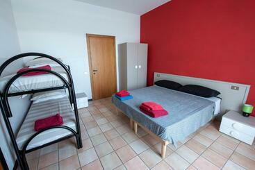هتل Albergo La Rovere