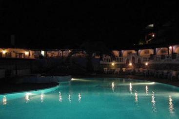 هتل Kassandra Bay Village