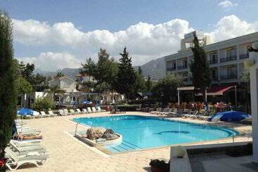 Altinkaya Holiday Resort