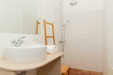پانسیون Olhãomirante Guesthouse