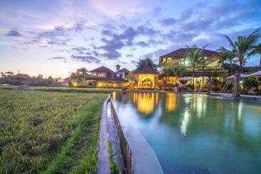 Cendana Resort & Spa By Mahaputra
