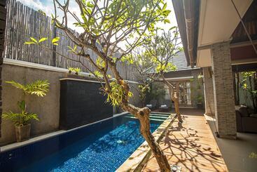 هتل The Wolas Villa & Spa