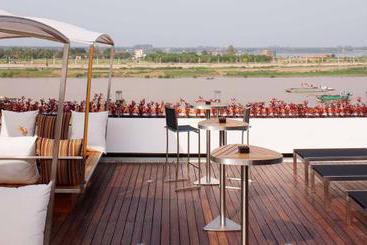 هتل The Quay Boutique