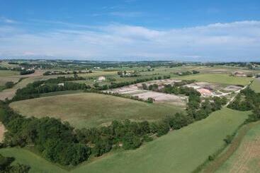 مبيت وإفطار Bastide De Luzert