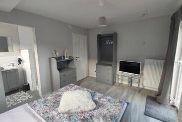 ベッドアンドブレックファースト Gästehaus Voyage