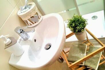 B&b L Angolo Fiorito