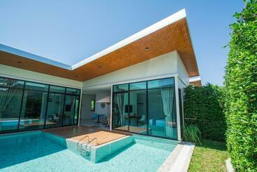 هتل Good Night Pool Villa Phuket   Sha Plus
