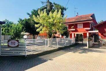 B&b Red Village