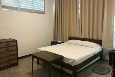 تختخواب و صبحانه Balay 8 Suites