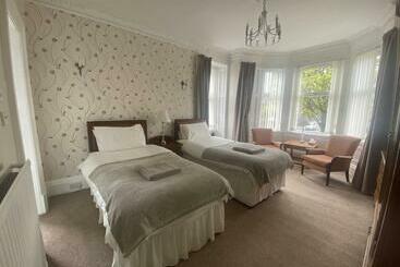 צימר Lomond Guest House