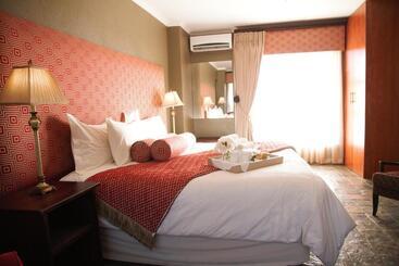 펜션 Grasslands Conference And Wedding Venue