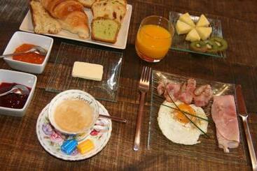 تختخواب و صبحانه Bibou S Room Paris