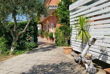 Casale Terra Sole B&b