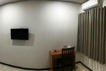 Aurora Hotel Siliwangi