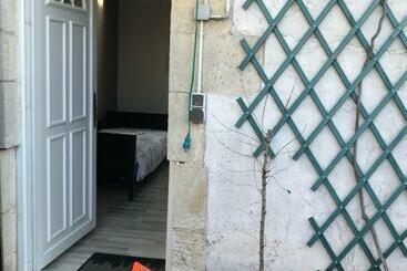 تختخواب و صبحانه Chambre Indépendante Avec Sdb Terrasse Privative. Centre Ville