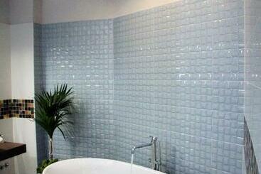 تختخواب و صبحانه Relais Marlene